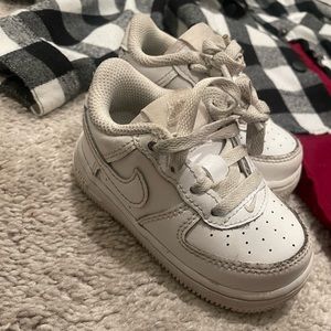 Baby White Nikes ~Size 4